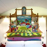 Hornington Manor Luxury Shepherd Huts