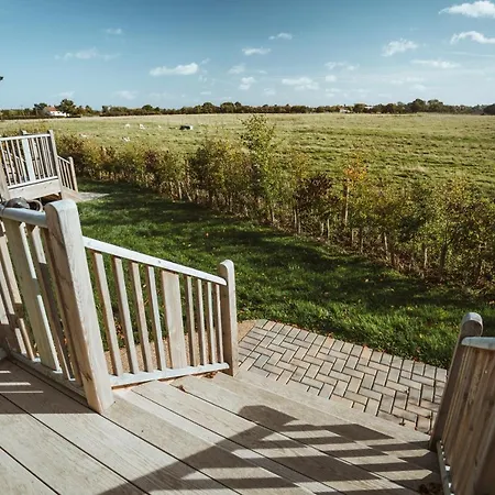 Hornington Manor Luxury Shepherd Huts Сasa de vacaciones *