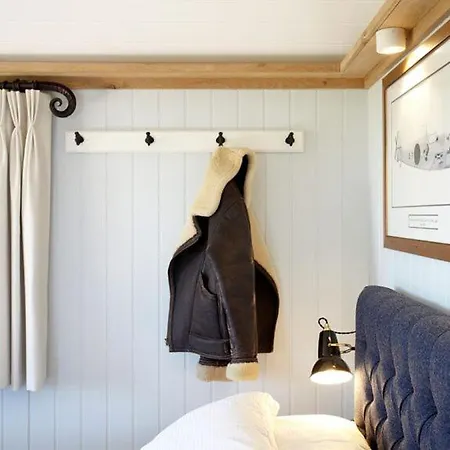Semesterbostad Hornington Manor Luxury Shepherd Huts