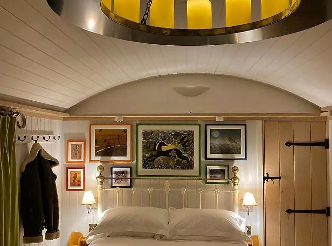 Hornington Manor Luxury Shepherd Huts