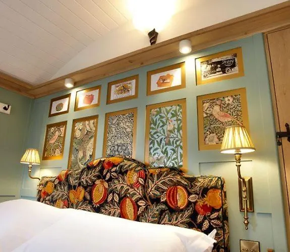 Hornington Manor Luxury Shepherd Huts בית נופש