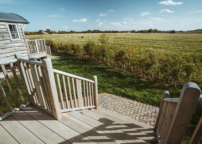 Hornington Manor Luxury Shepherd Huts בית נופש *