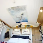 Nyaraló Hornington Manor Luxury Shepherd Huts
