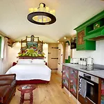 Nyaraló Hornington Manor Luxury Shepherd Huts York