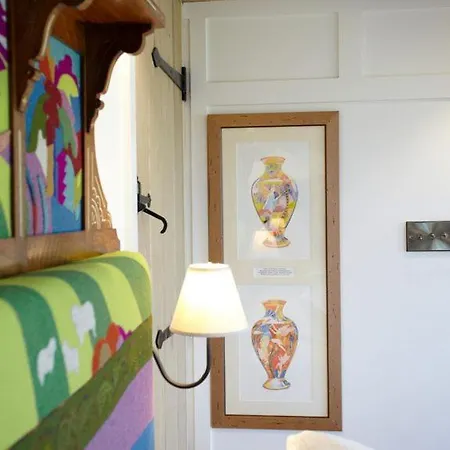 Hornington Manor Luxury Shepherd Huts 约克