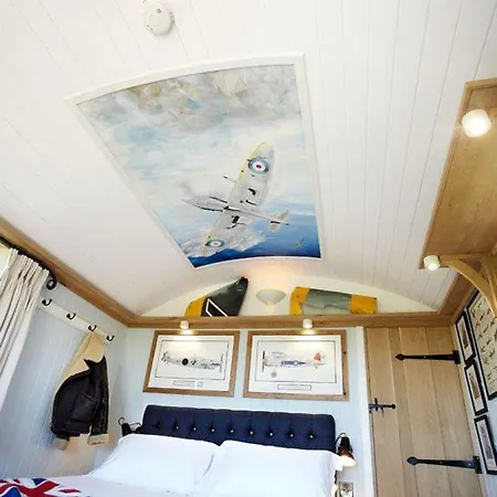 度假居 Hornington Manor Luxury Shepherd Huts