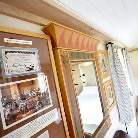 Ferienhaus Hornington Manor Luxury Shepherd Huts *