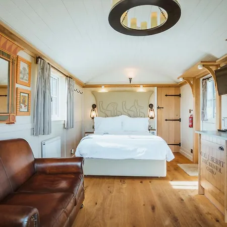 Hornington Manor Luxury Shepherd Huts Holiday home York