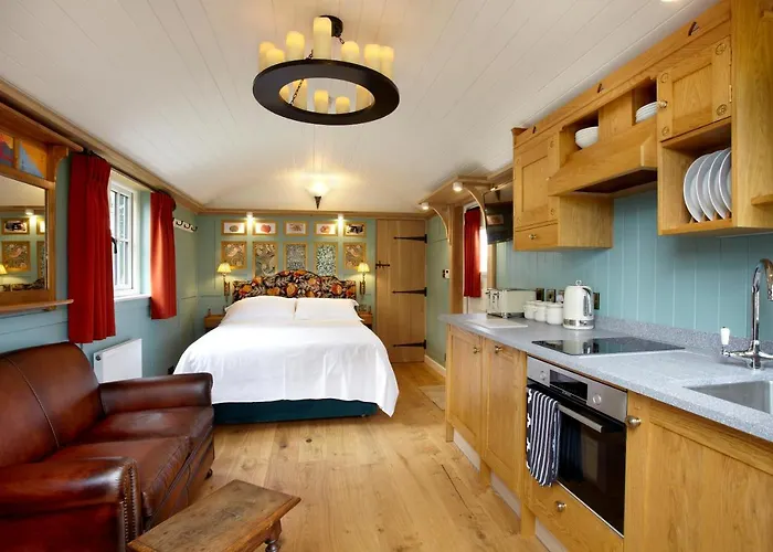 Hornington Manor Luxury Shepherd Huts *