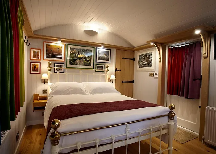 Hornington Manor Luxury Shepherd Huts