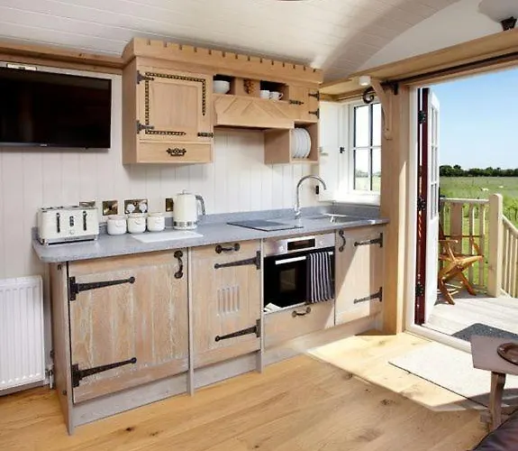 Holiday home Hornington Manor Luxury Shepherd Huts *