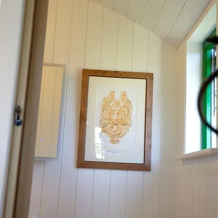 Дом отдыха Hornington Manor Luxury Shepherd Huts