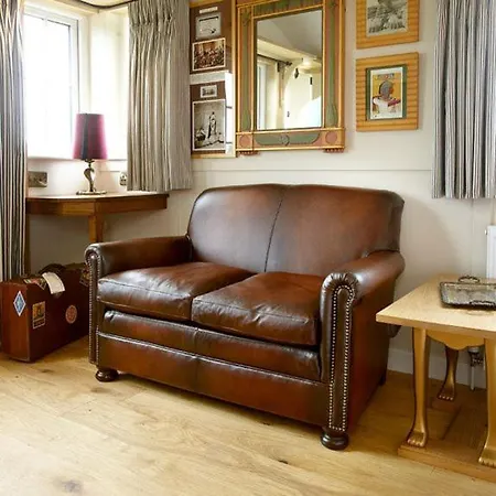 Casa de Férias Hornington Manor Luxury Shepherd Huts *