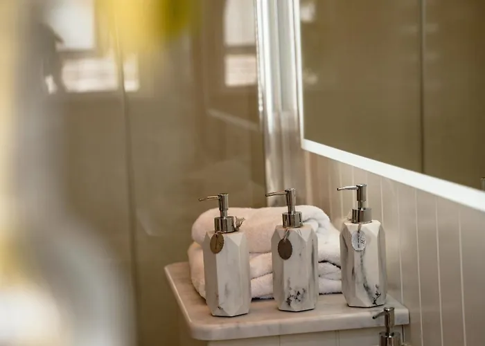 Hornington Manor Luxury Shepherd Huts